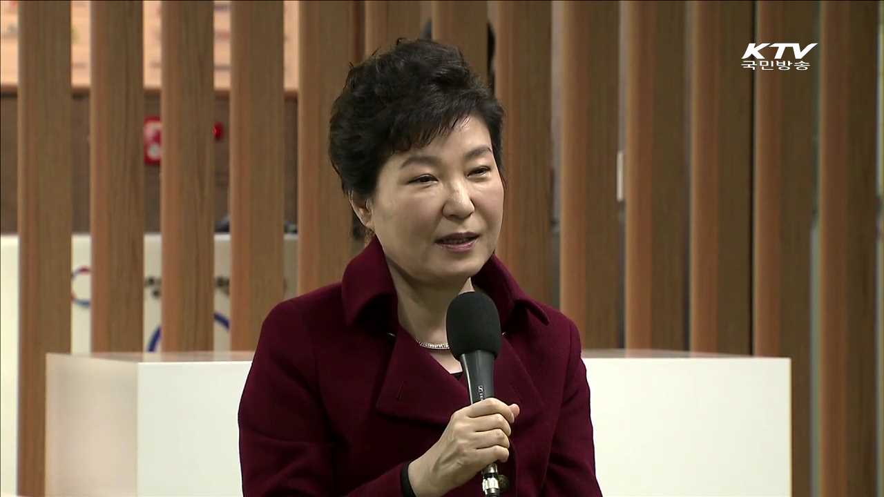 활발한 '경제 행보'…경제활성화법안 처리 강조