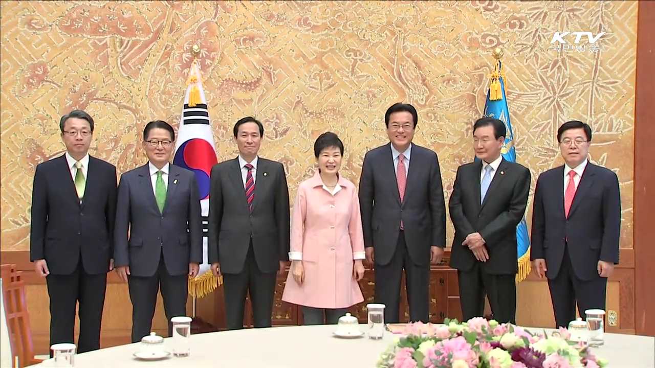 여야 원내지도부와 회동…분기별 회동 '정례화'