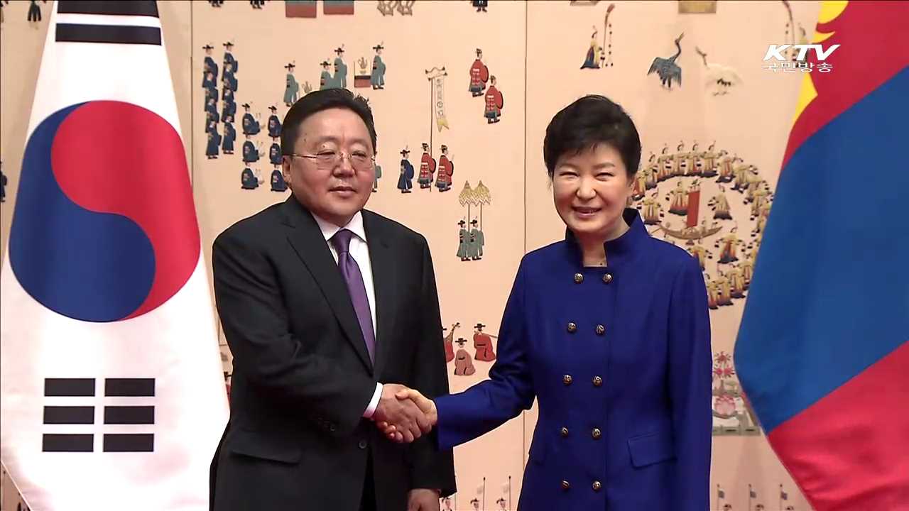 한-몽골 정상회담…항공편 확대 추진