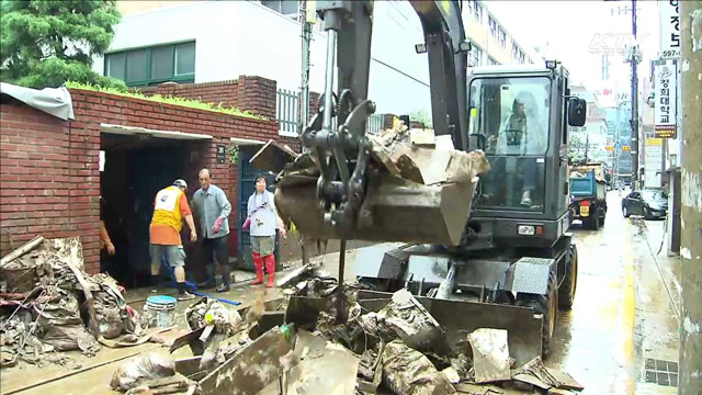 피해 잇따라…호우특보 지역 '주의 당부'