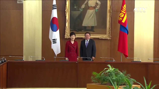 전방위 '北 압박'…친북국가 방문해 지지 얻어내