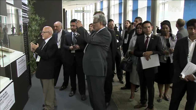 주한 외교사절단 세계기록총회 관람…'기록한류' 체험