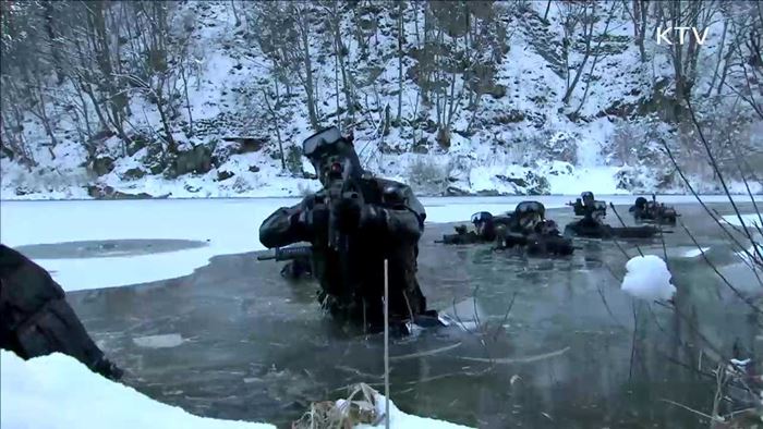 "혹한도 두렵지 않다"…특전사 설한지 훈련