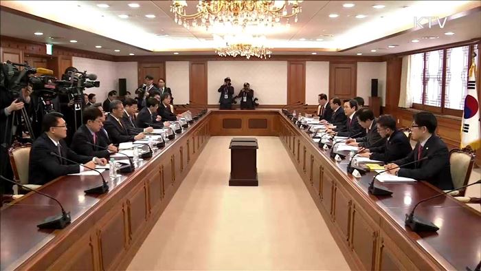 황 권한대행 "설 연휴, 24시간 비상근무체계 가동"