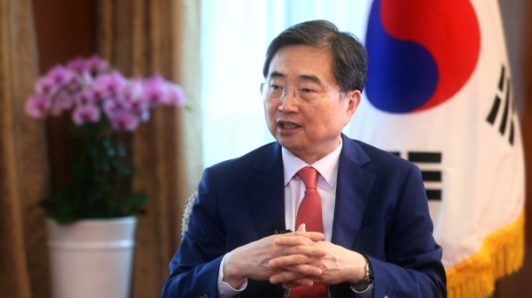 직격 인터뷰 82회