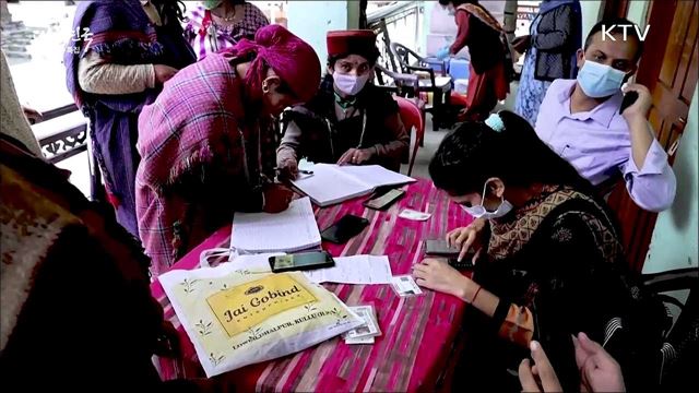 인도 의료진, 백신 접종 위해 '히말라야 등반' [굿모닝 해외토픽]