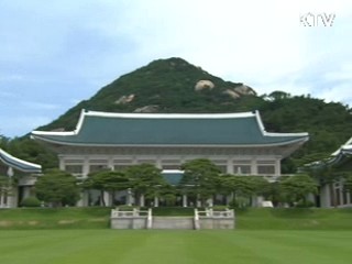 정책실장 백용호, 홍보수석 유진룡