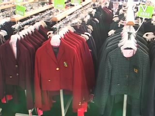 공동구매 활성화, 교복가격 안정