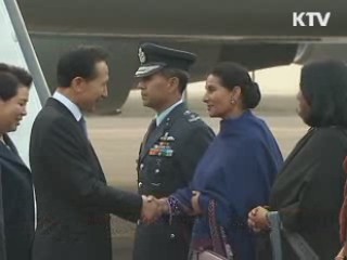 해외순방 22차례 등 나라살림에 집중