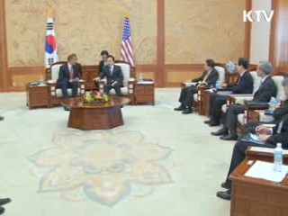 이 대통령, 미·중 정상 만나 환율갈등 중재