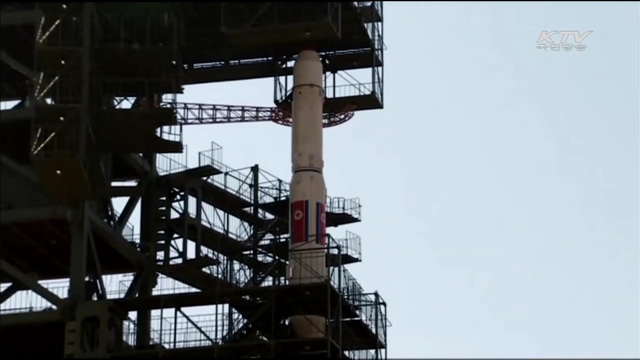 "北 로켓 단호 대응"…이산상봉 시설점검단 방북