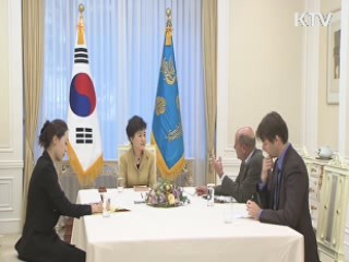 "한국 '철의 여인' 방문"…中·日 언론도 관심