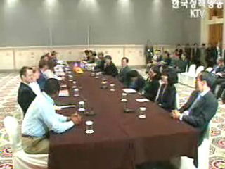 美 무역대표, `내년 초 FTA 타결 기대`