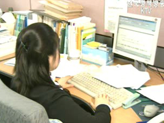 공무원 해외연수 뒤 의무복무 `2배 연장`