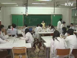 교원, 행정업무 줄여 수업 전문성 높인다