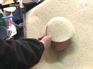 소상공인의 위기···책방·싸전 어디로