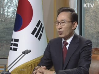 이 대통령 "대한민국 우리 스스로 지켜야"