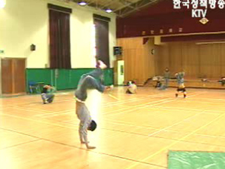 한파 녹이는 ‘특기 적성 교육`