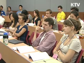 TaLK, 영어 봉사도 하고 한국도 배운다