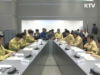 이 대통령, 비 피해 지역 방문…"근본 대책 마련"