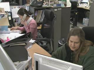 기간제근로자 근로조건 개선…절반은 이직·실직