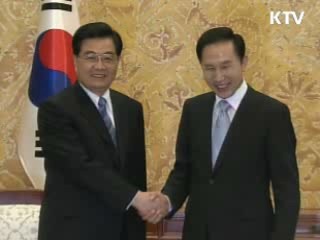 이 대통령, 영국내 친선단체와 간담회