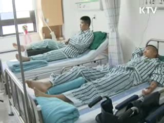 이 대통령, 연평도 해병 전사자 조문