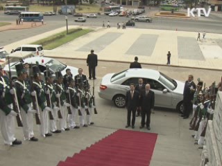 김 총리 "복지 포퓰리즘 국가재정 암울"