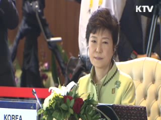 APEC 폐막…박 대통령 브루나이로 이동