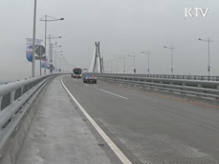 이 대통령 "거가대로, 새관광 실크로드"