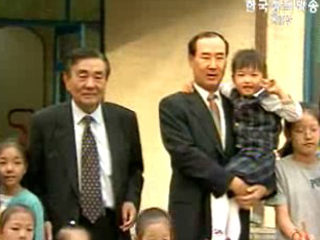 국세청장, 추석 맞아 아동보호시설 방문