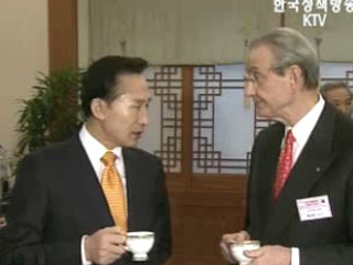 이 대통령 "한미FTA 회기내 통과 노력"