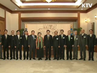 이 대통령, '녹색성장기본법' 서명