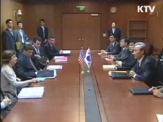 세일즈 외교로 원전 수출, FTA 진전