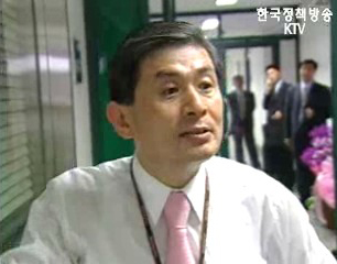 감사원, 황우석교수 소환조사