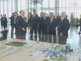 이 대통령, 발하쉬발전소 화상착공식 참석