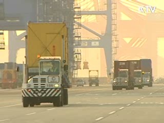 "전기대비 0.1% 성장, 긍정적 신호"