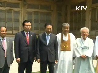 이 대통령 "6·15 선언 존중"