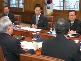 이 대통령 "건강한 사회 위해 중도 강화돼야"