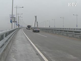 이 대통령 "거가대로, 새관광 실크로드"