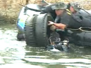 순간포착 - 한강 상수원 수중정화 활동