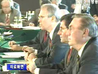 힐 차관보, `북한 구체 논의 용의 시사`