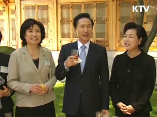 이 대통령 "생산적 정치 위한 역할 기대"