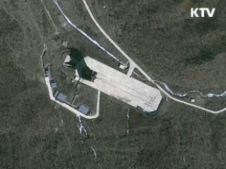 북한, 1단 로켓 장착…발사 수순 '돌입'