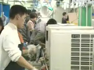 `위법기업 제재는 엄격, 과징금은 완화`