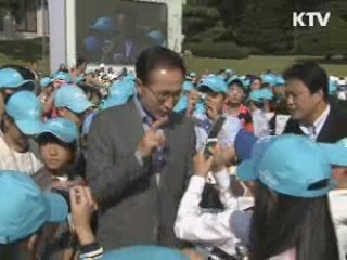 이 대통령 "대한민국, 가장 좋은 나라 될 것"