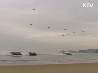 이 대통령 "지금 군에 필요한 것은 정신력"