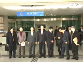 여야, 개성공단 방문..."남북 당국간 대화 건의"