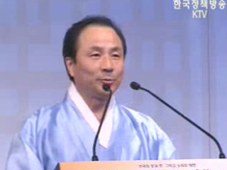 성과 뒤로하고...