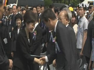 박 대통령 "남북대화 재개, 다행"